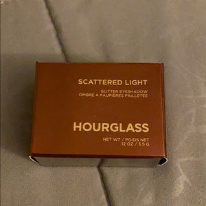 NWT! HOURGLASS SCATTERED LIGHT GLITTER EYESHADOW